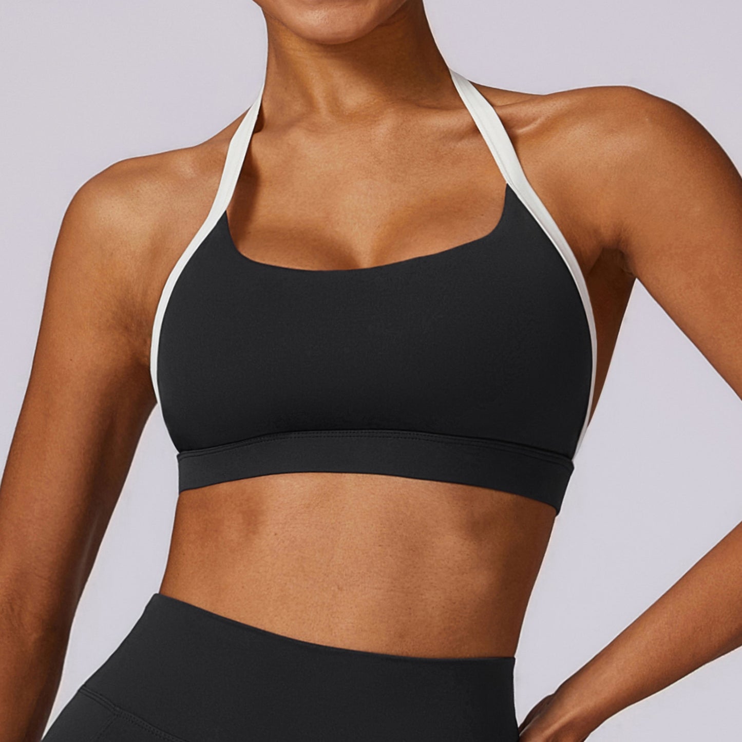 Quick-Dry Yoga Bra – Halter Style, Seamless & Supportive