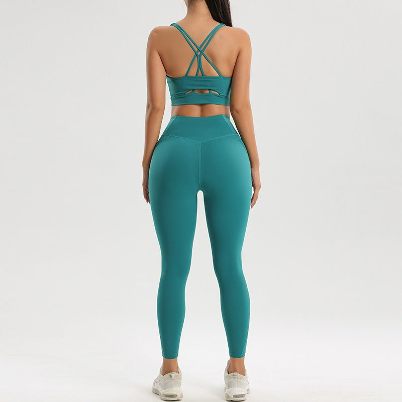 Seamless Sportswear Set – Quick-Dry Bra & Fitness Pants