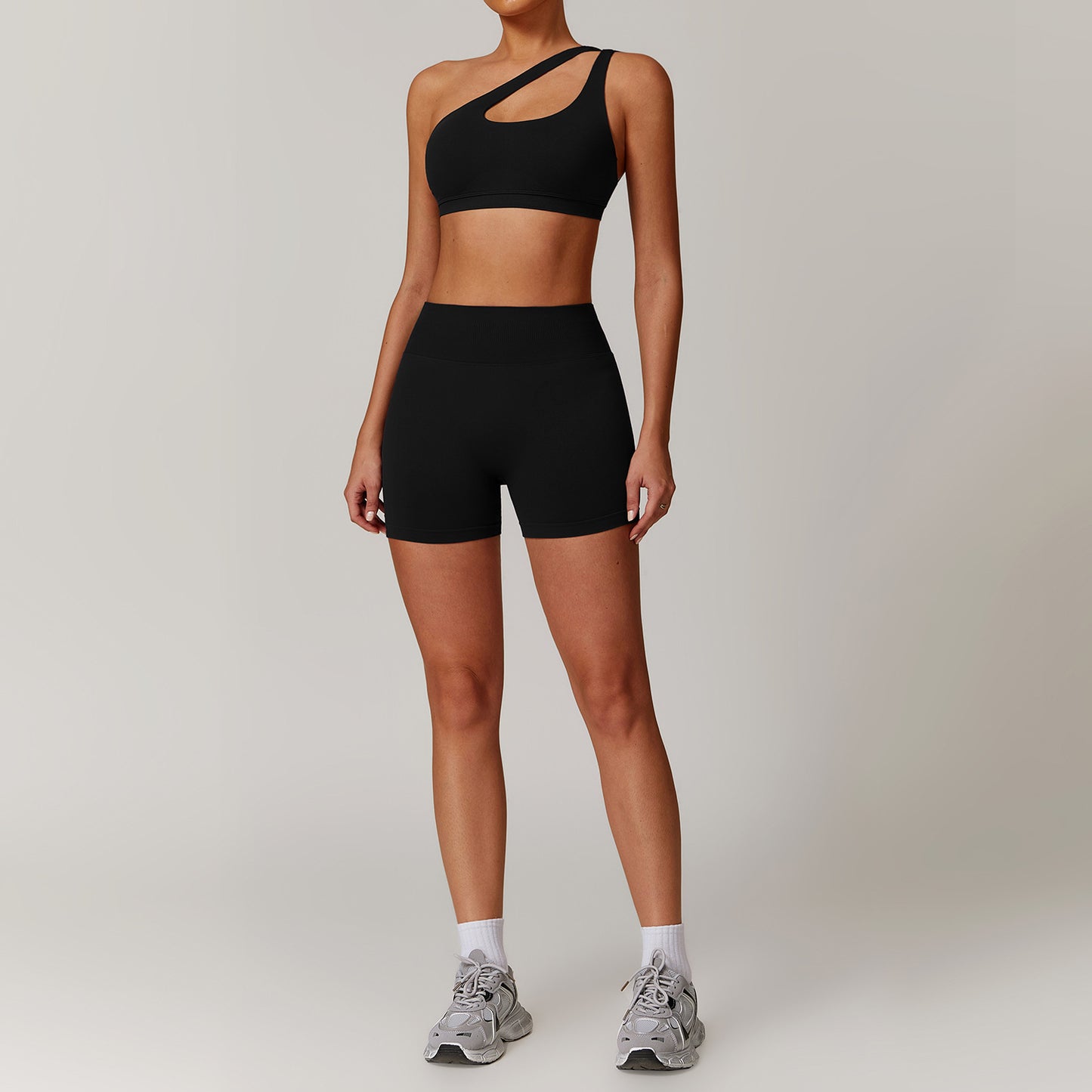 running/training set – one-shoulder bra with matching shorts