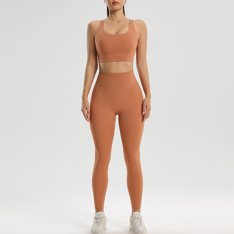 Seamless Sportswear Set – Quick-Dry Bra & Fitness Pants